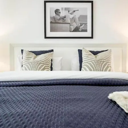 Stupendous In Centre Apartment
