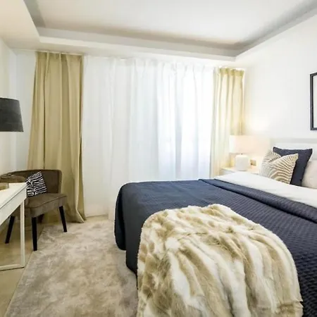 Stupendous In Centre Apartment Malaga